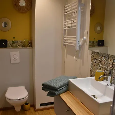 Le Du Pic Guest house *